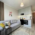 Et27 Warsaw Apartments